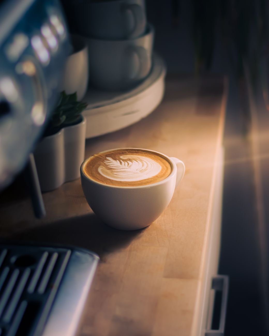 Eine Tasse Kaffee &ndash; laut deutschen Leitlinien harntreibend, der zusätzliche Effekt auf die Blase ist in Studien aber uneinheitlich belegt