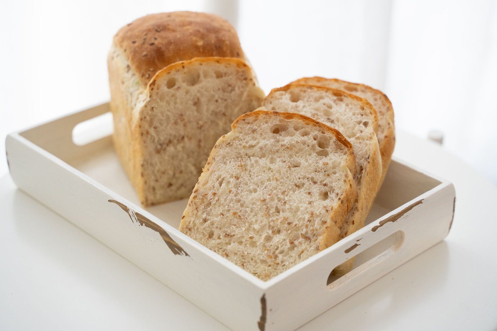Brot, in Deutschland eines der wichtigsten Lebensmittel mit hohem Natriumgehalt