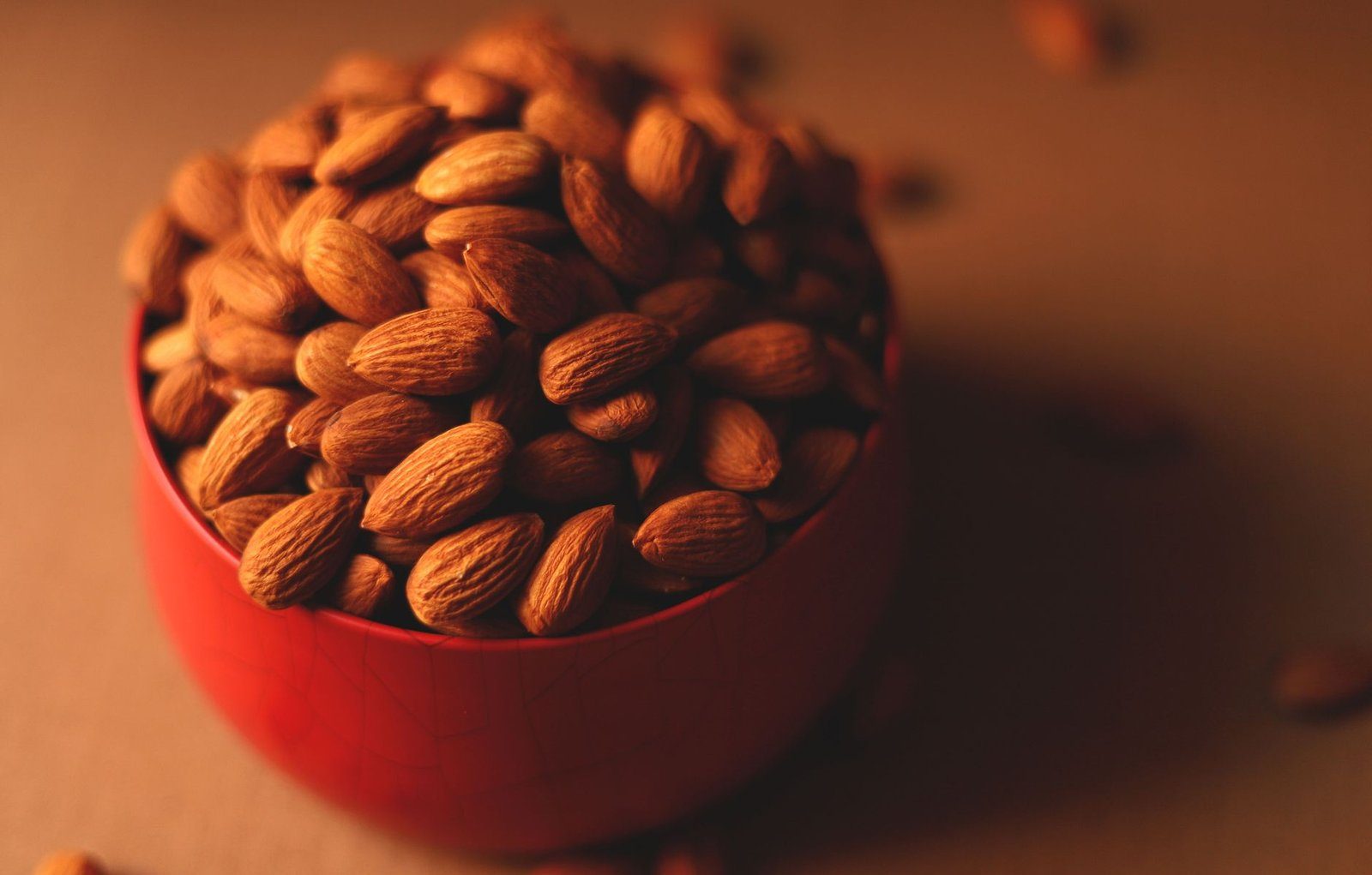 Almonds and other high-fiber foods that support fullness during weight management