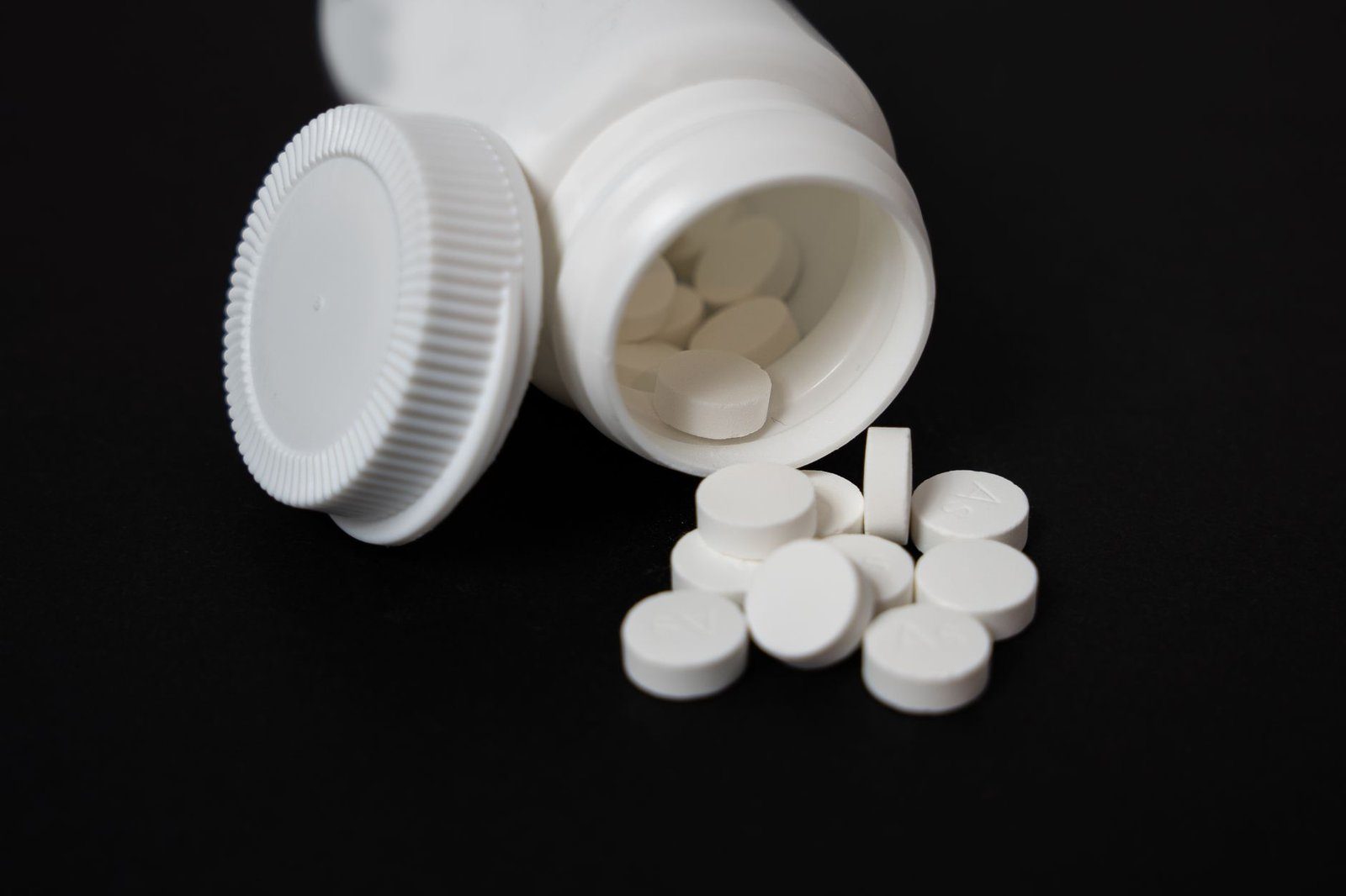 Lactase enzyme tablets taken with the first bite of a dairy-containing meal
