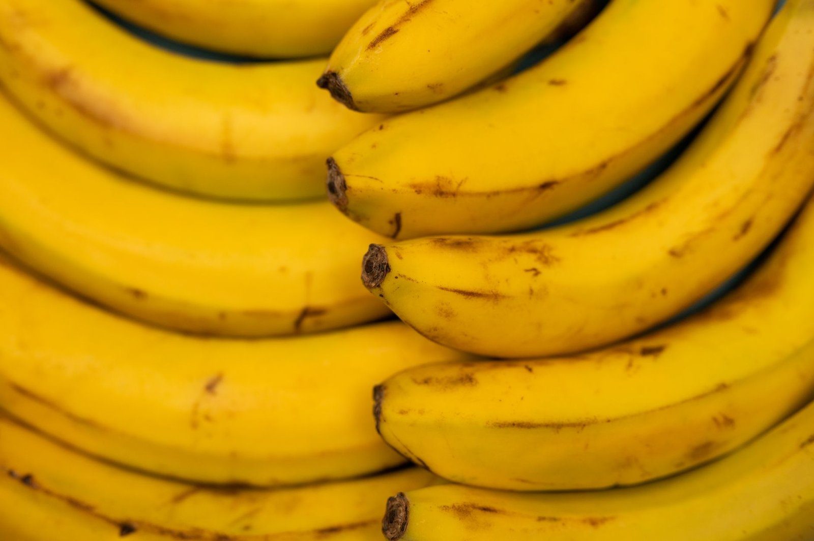 Banan, som ger tryptofan, magnesium och kalium